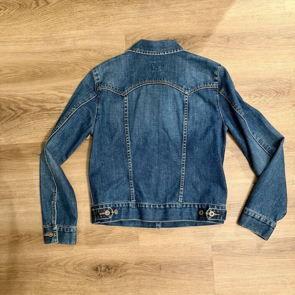 Gap Women’s M Denim Trucker Jacket Classic Flap Pockets Medium Wash Jean - Picture 5 of 9